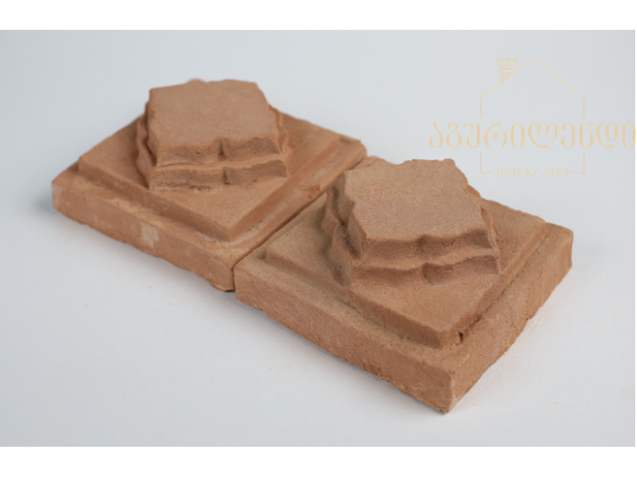 თიხის ორნამენტი